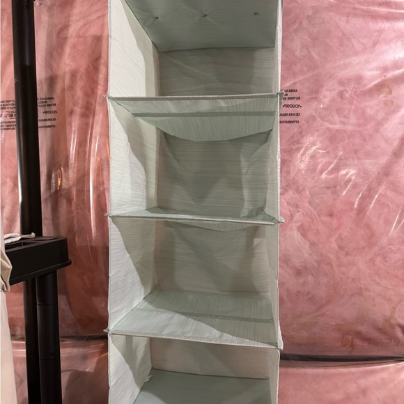 Hanging Storage - Picture 4 of 4